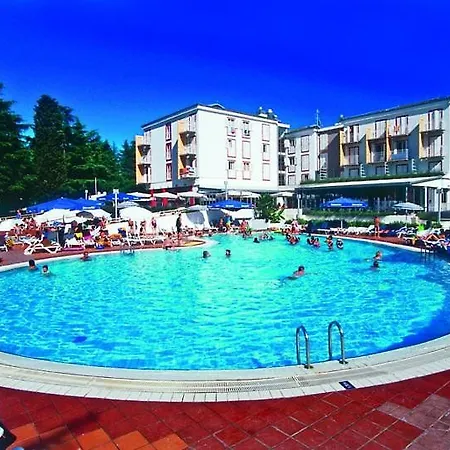 Otel Valamar Pinia