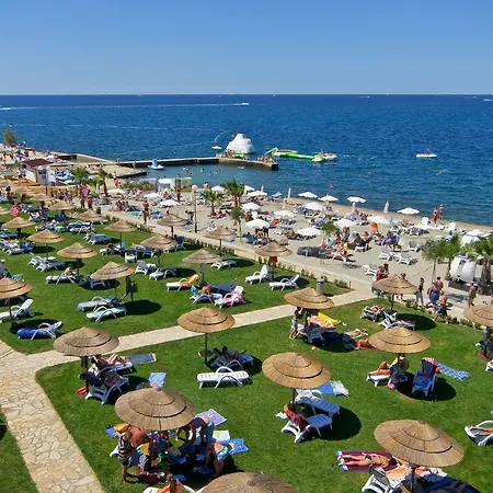Valamar Pinia 3*