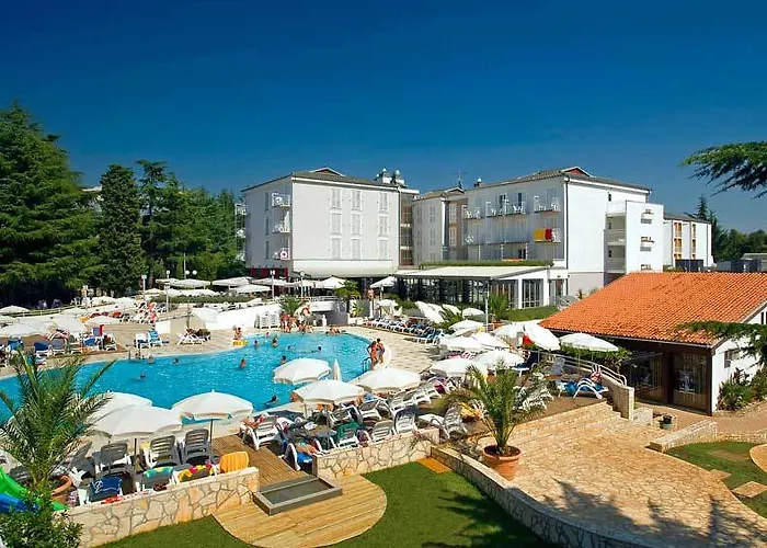 Valamar Pinia 포레치