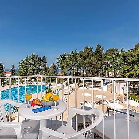 Valamar Pinia Пореч