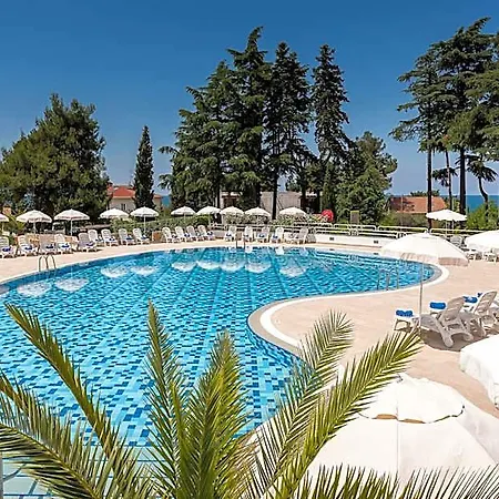Valamar Pinia Hotel