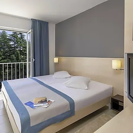 Отель Valamar Pinia