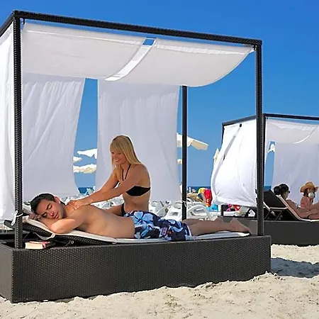 Valamar Pinia Отель