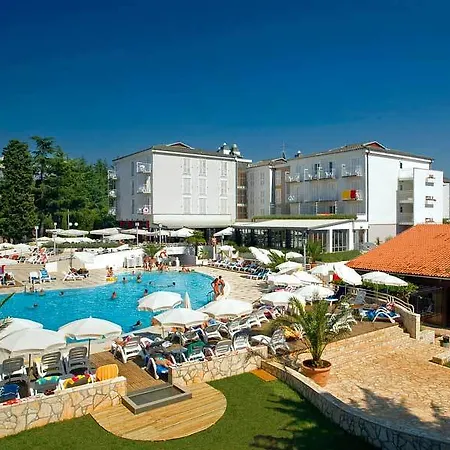 Valamar Pinia Πόρετς