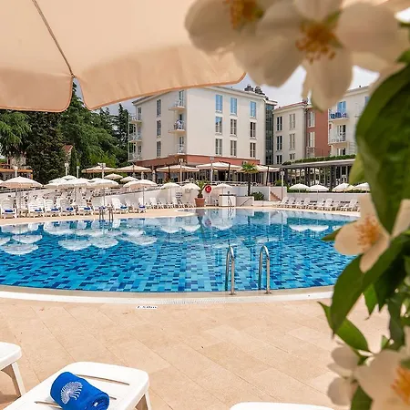 Отель Valamar Pinia