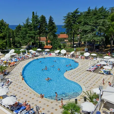 Valamar Pinia Szálloda 3*