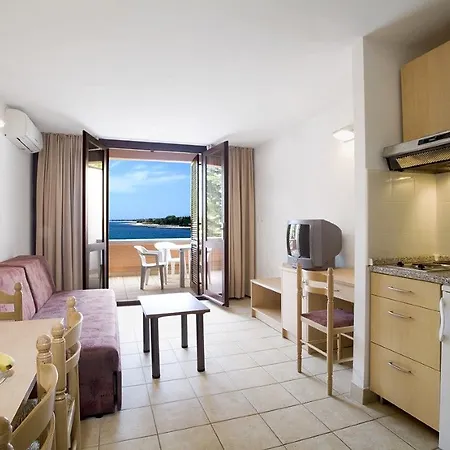 Valamar Pinia Szálloda 3*